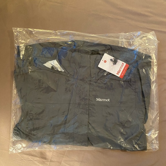 Marmot Jackets & Blazers - Marmot jacket Size M HP